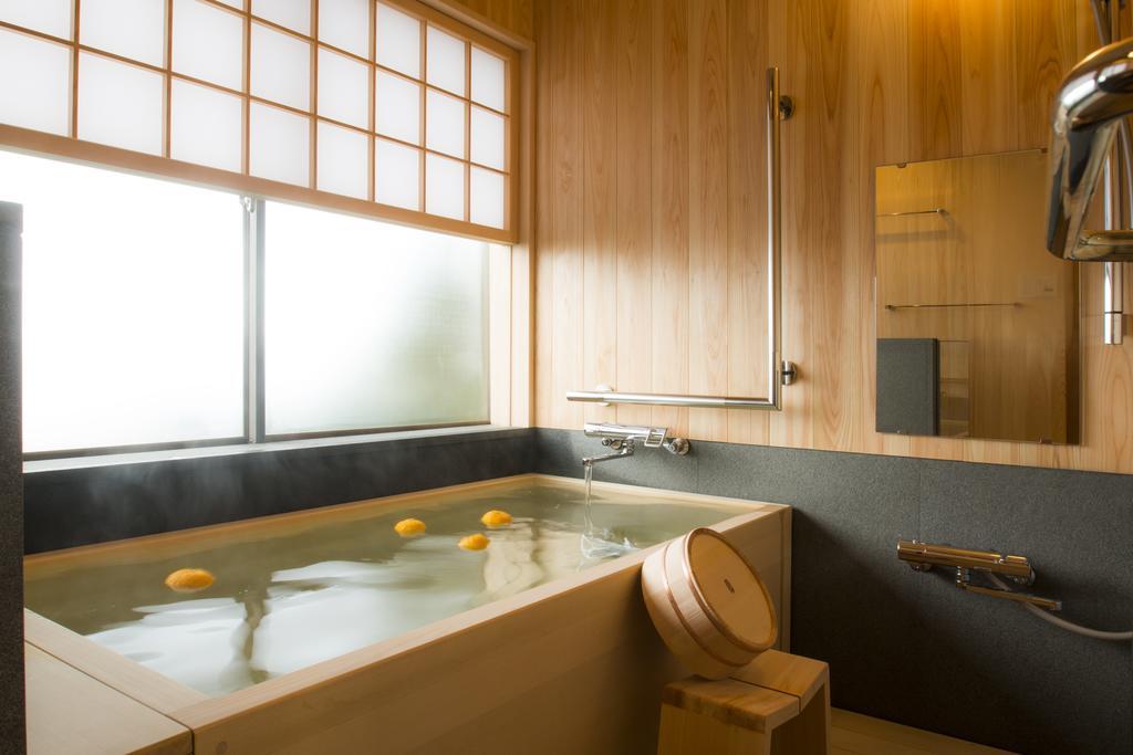 Hotel Yamanoo Kanazawa Esterno foto